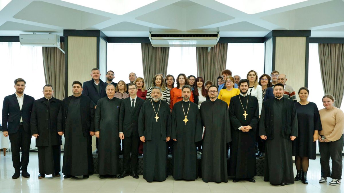 Lansarea la Craiova a proiectului național „Centrul de activități cu tineretul - Sfântul Ilie Tesviteanul”