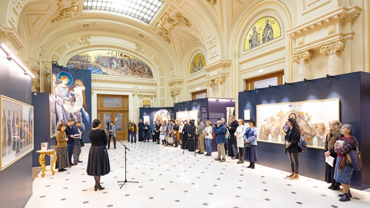 Volum monumental dedicat mozaicurilor Catedralei Naționale