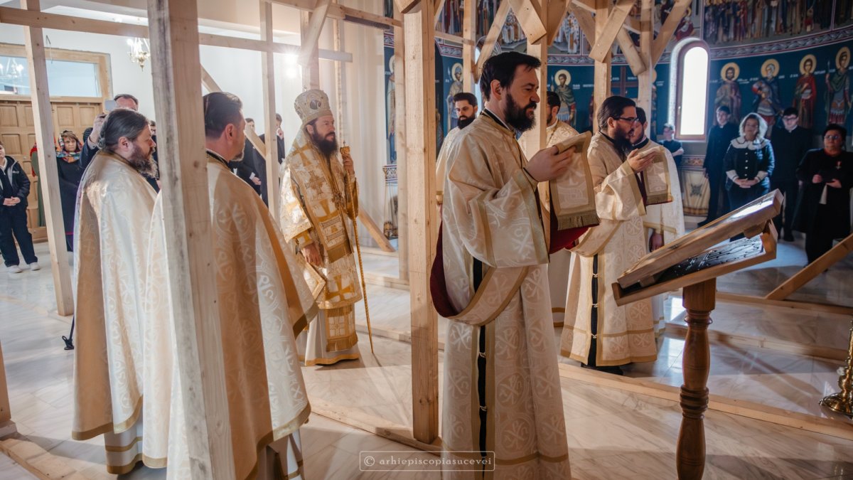 Liceul Teologic „Mitropolitul Dosoftei” și-a sărbătorit ocrotitorul