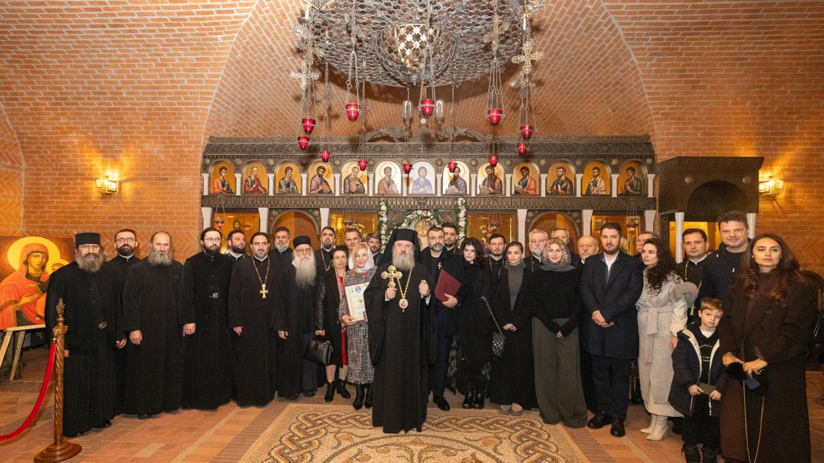 Ctitori de lumină într-o lume de umbre - o lucrare în care zidurile vorbesc fără cuvinte