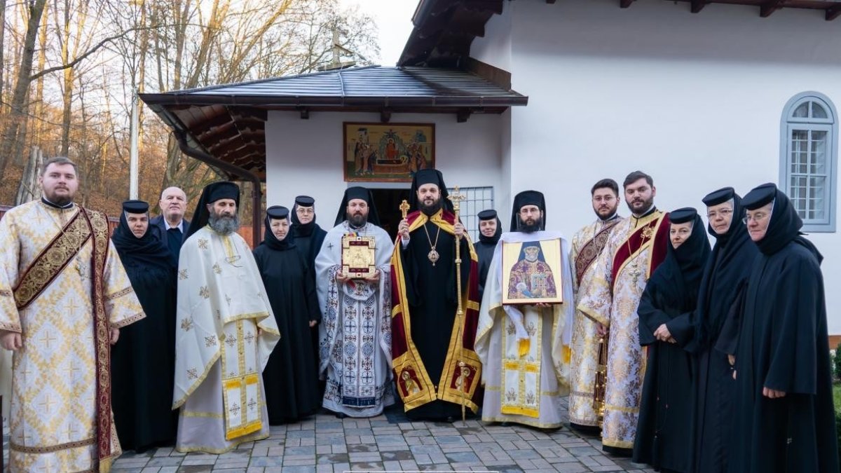 Slujire arhierească la mănăstirea băcăuană Bogdana