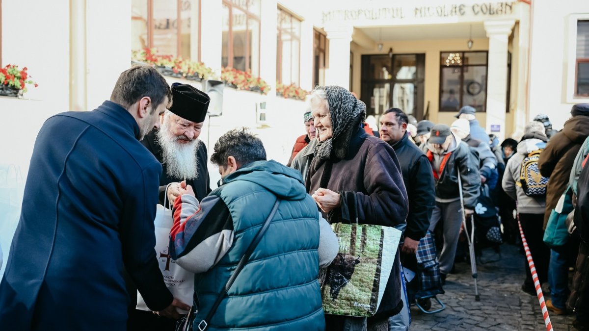700 de pachete pentru persoane nevoiașe din județul Cluj