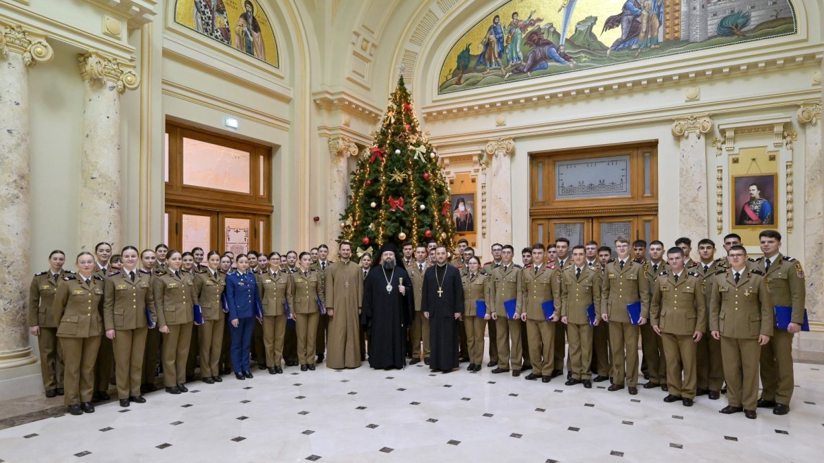 Corul Academiei Forțelor Terestre „Nicolae Bălcescu” din Sibiu la Palatul Patriarhiei