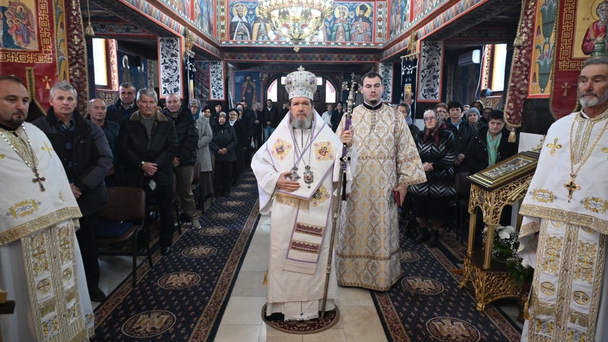 Liturghie arhierească în municipiul Beiuș