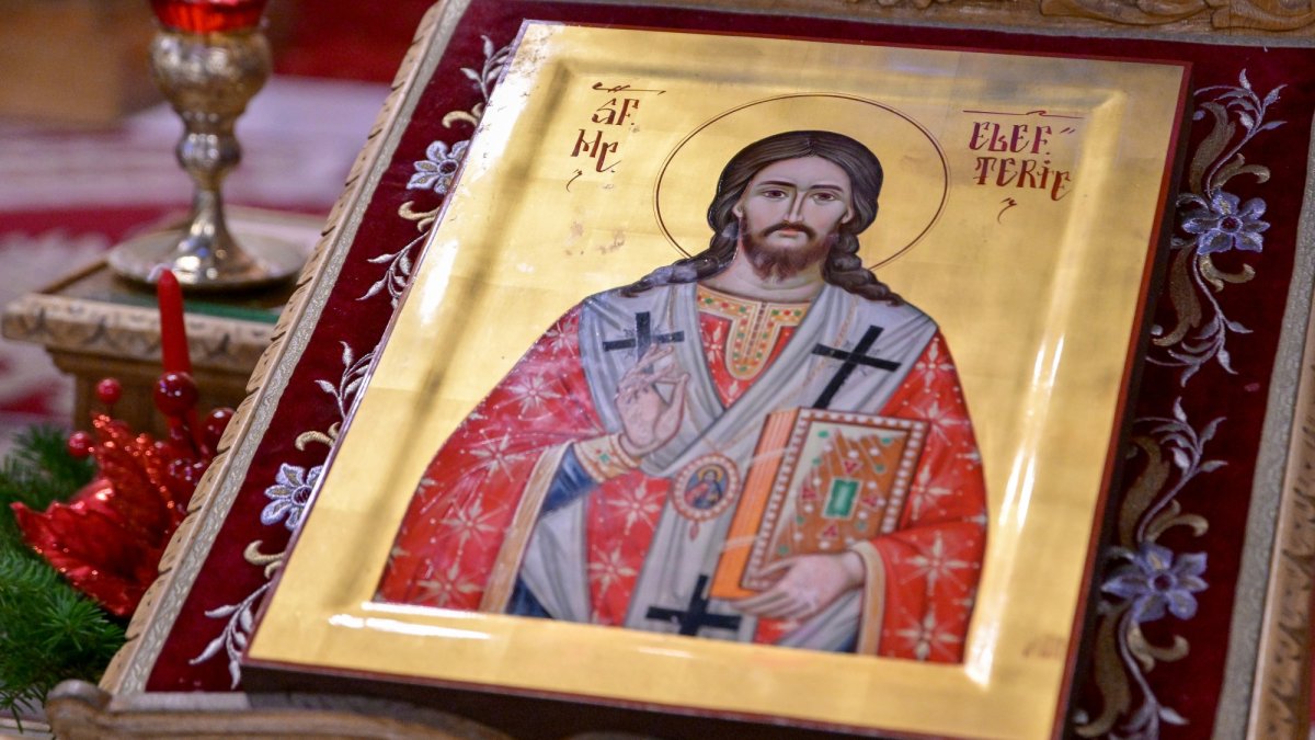 Un tânăr ierarh mărturisitor