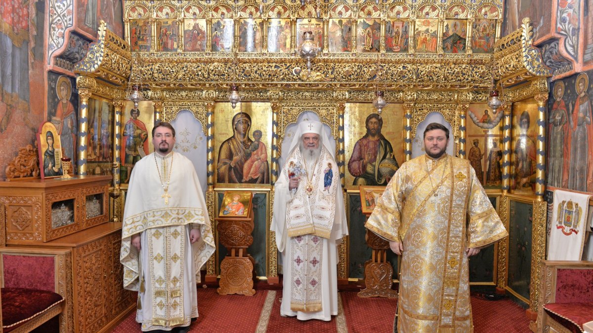 În nașterea după trup a Fiului veșnic începe înfierea prin har a oamenilor