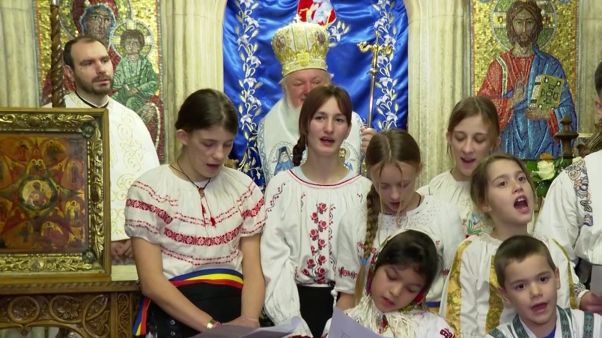 Slujiri arhierești la două mănăstiri din București