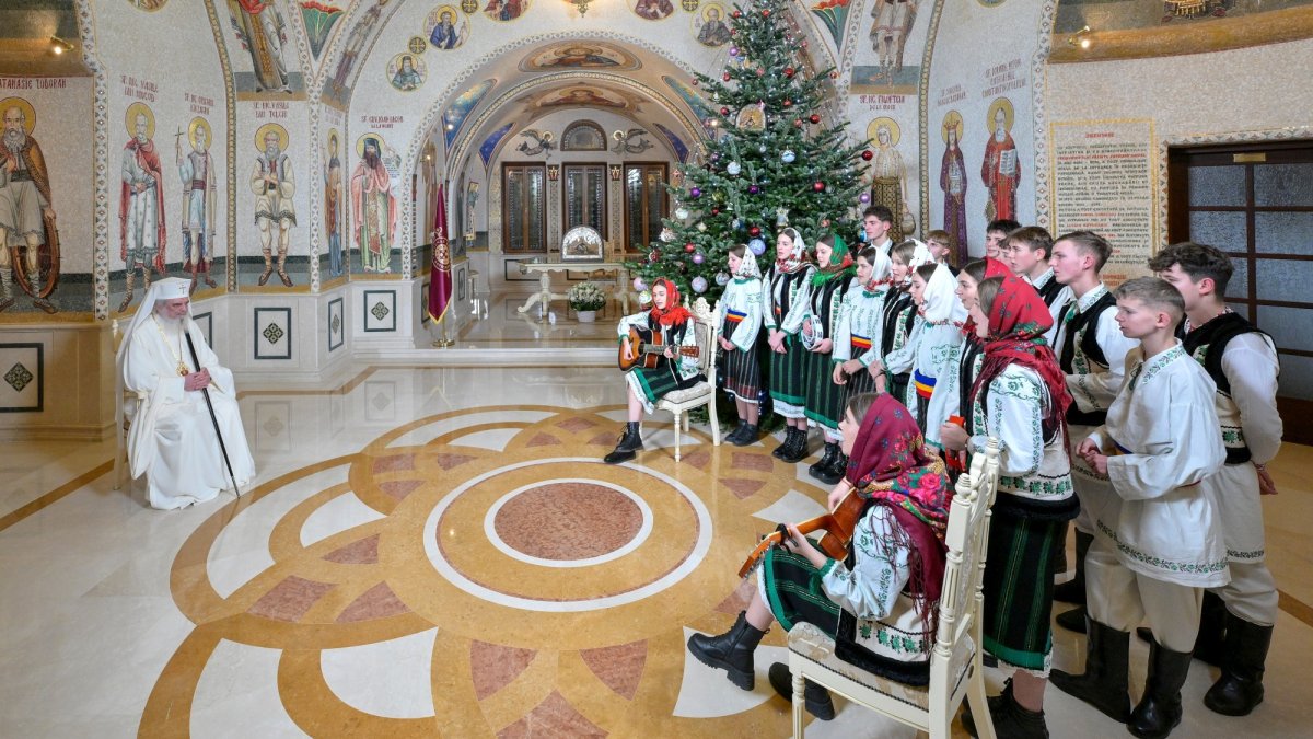 Ultimele grupuri de colindători primiți de Patriarhul României