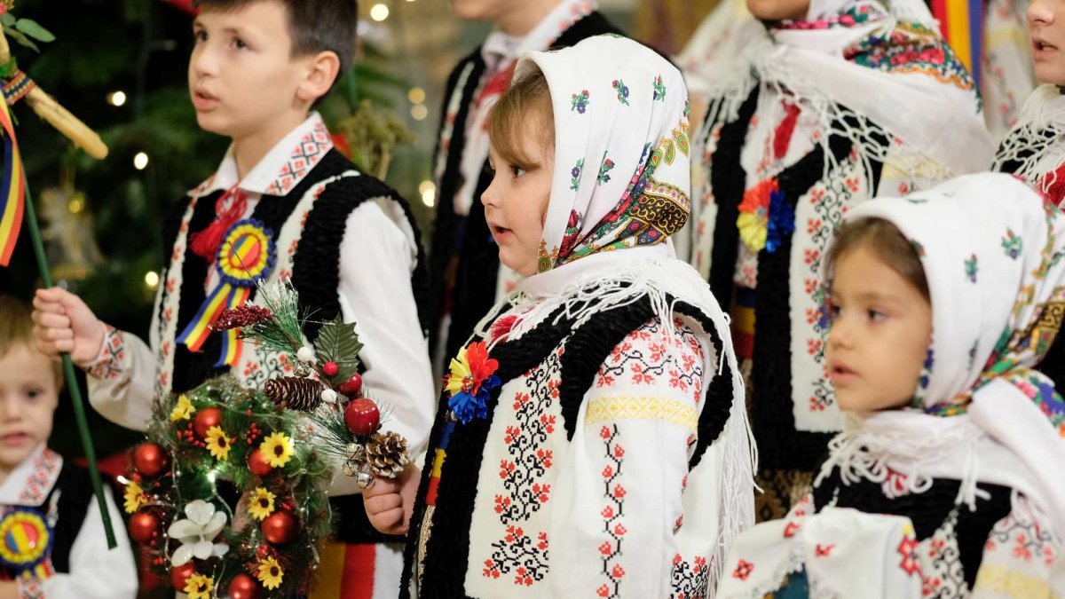 Colind, bobul de mărgean, sufletului alean