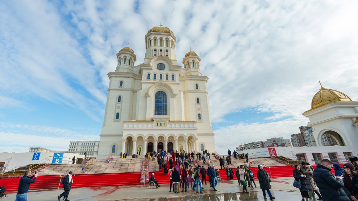 Încheierea programului de vizitare a Catedralei Naționale din București