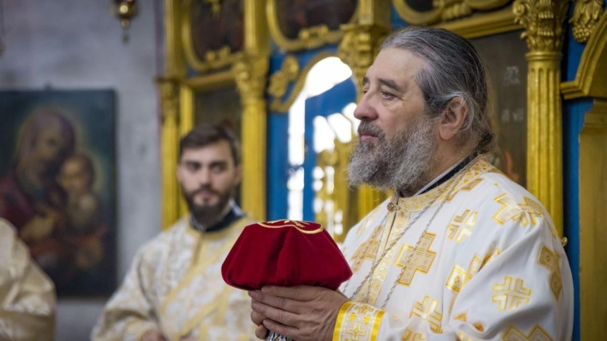 Slujbă arhierească de sărbătoarea Sfântului Ioan Botezătorul la Hârlău