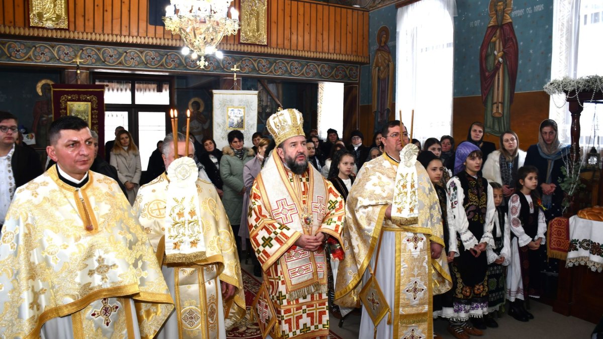 Binecuvântare într-o parohie din Banatul Montan