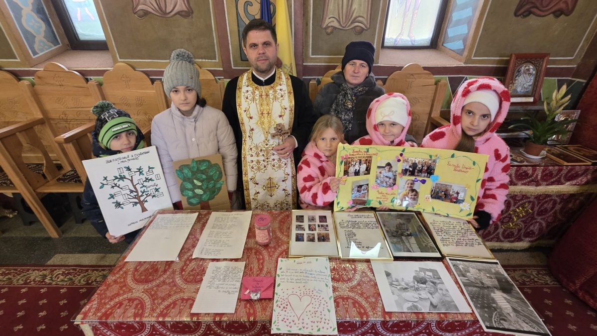 Familia surprinsă în imagini și cuvinte de mulțumire la o parohie din Călărași