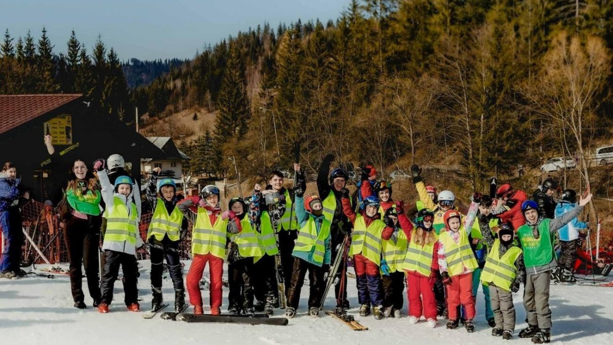 Înscrieri la tabăra de iarnă „Floare de colț”-Durău