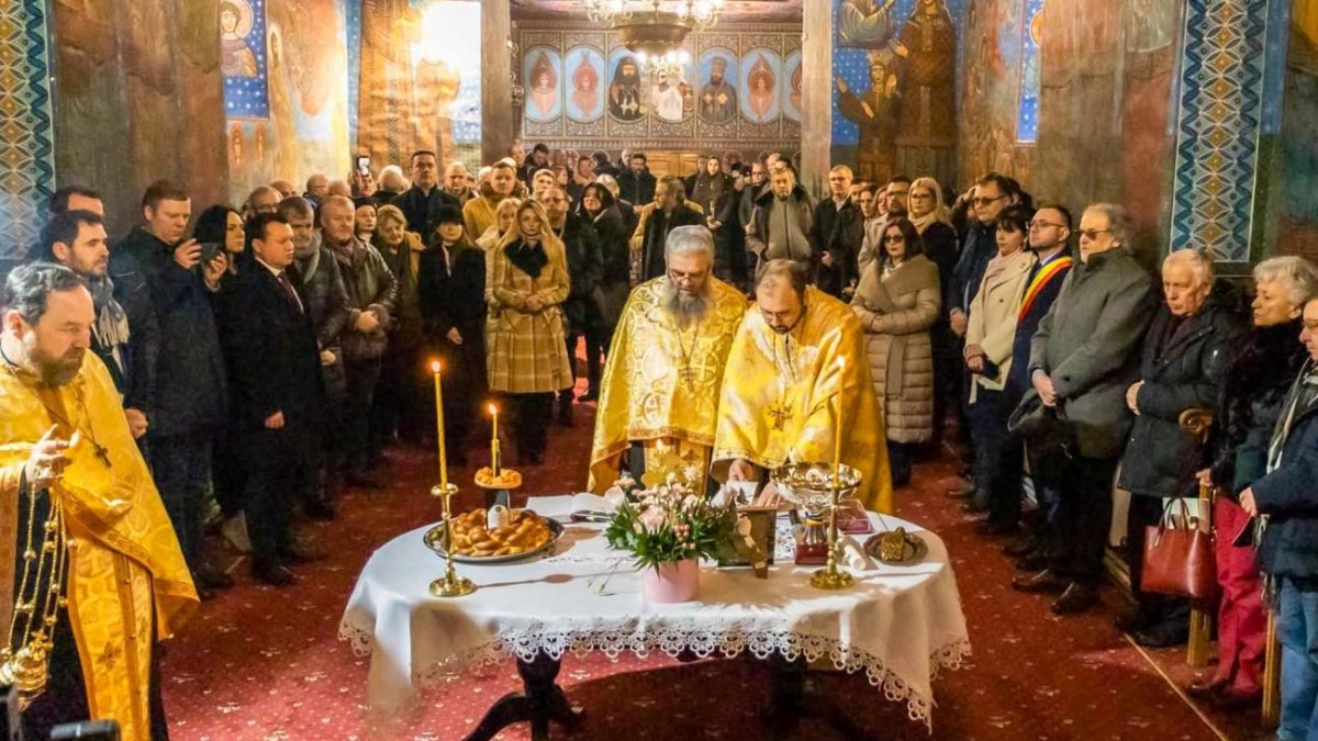 Pomenirea poetului Mihai Eminescu la Biserica Uspenia din Botoșani