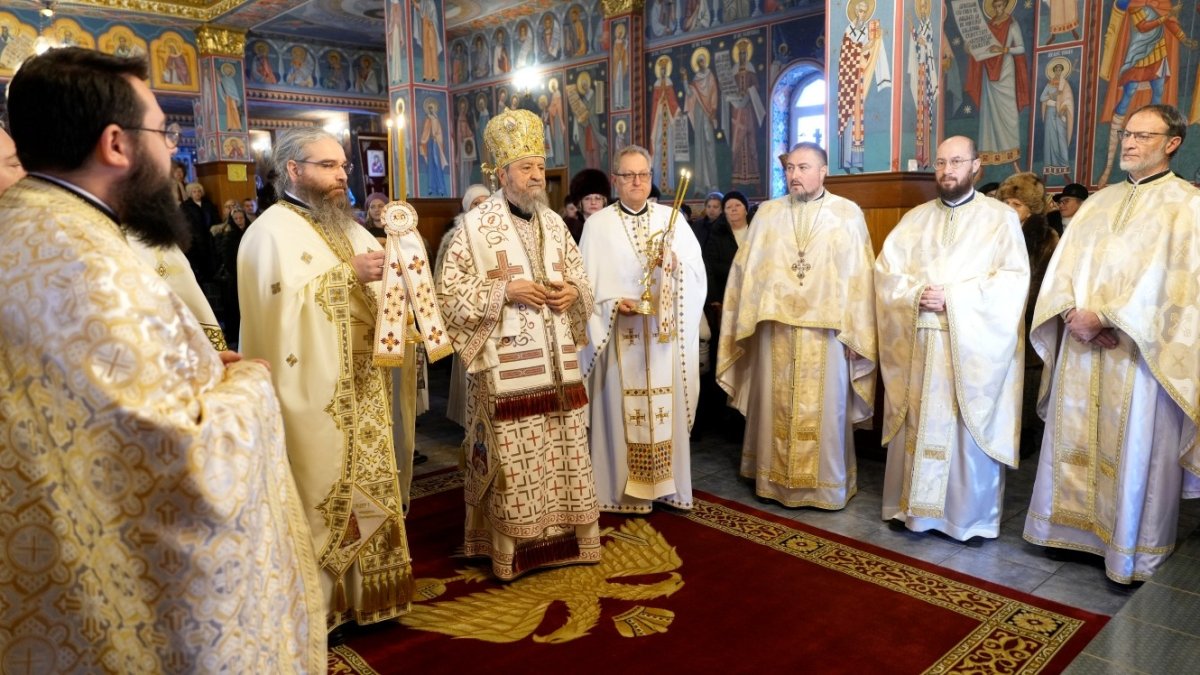 Liturghie arhierească la Biserica „Sfântul Antonie cel Mare” din Sibiu