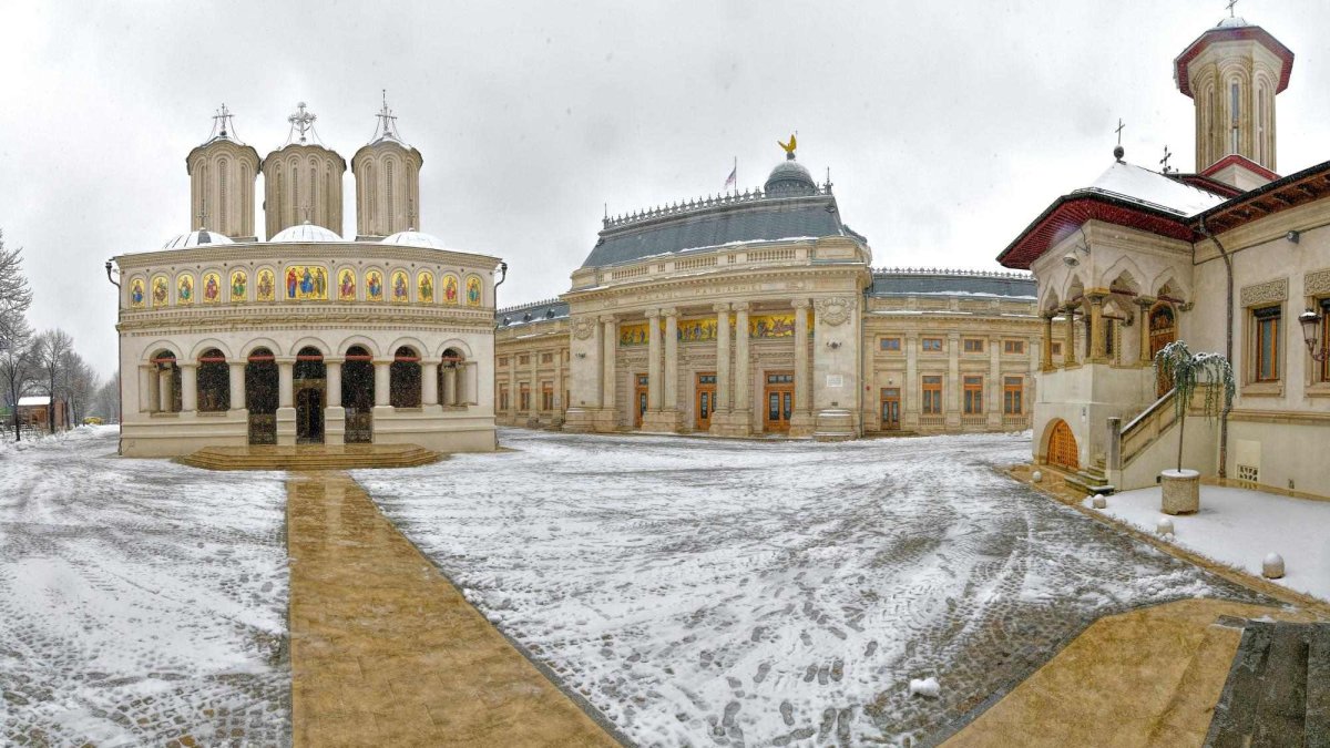 Sclipirile Luminii: Iarna la Patriarhia Română