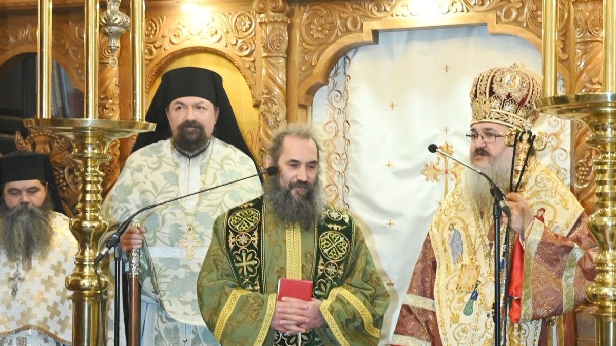 Sărbătoare la Mănăstirea Comana