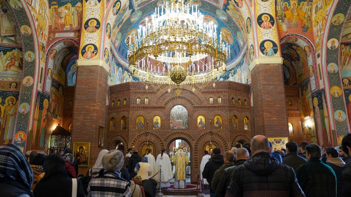 Un nou policandru pentru Catedrala Arhiepiscopală din Curtea de Argeș