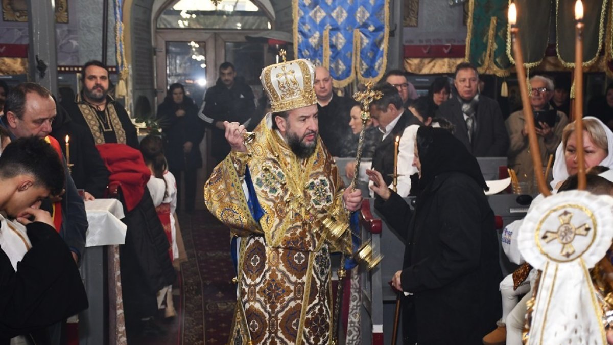 Vizită arhierească într-o parohie din Caraș-Severin