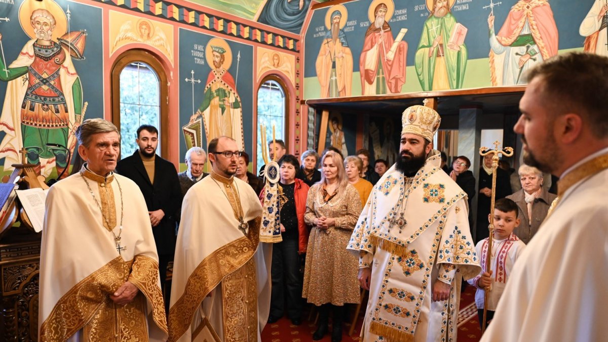 Slujirile ierarhilor hunedoreni în Duminica a 34‑a după Rusalii