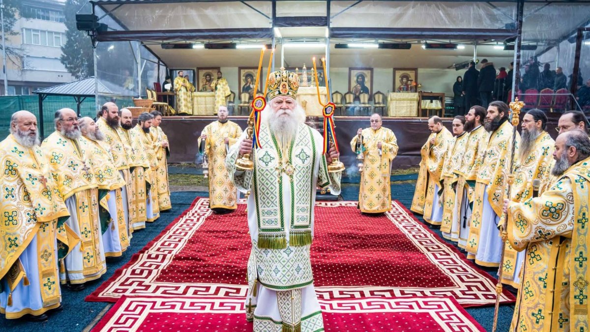 Liturghie arhierească la Suceava
