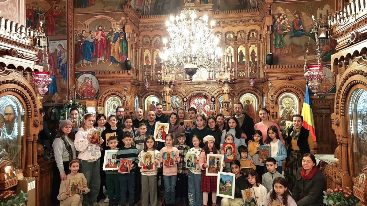 Ateliere de creație la o biserică din București
