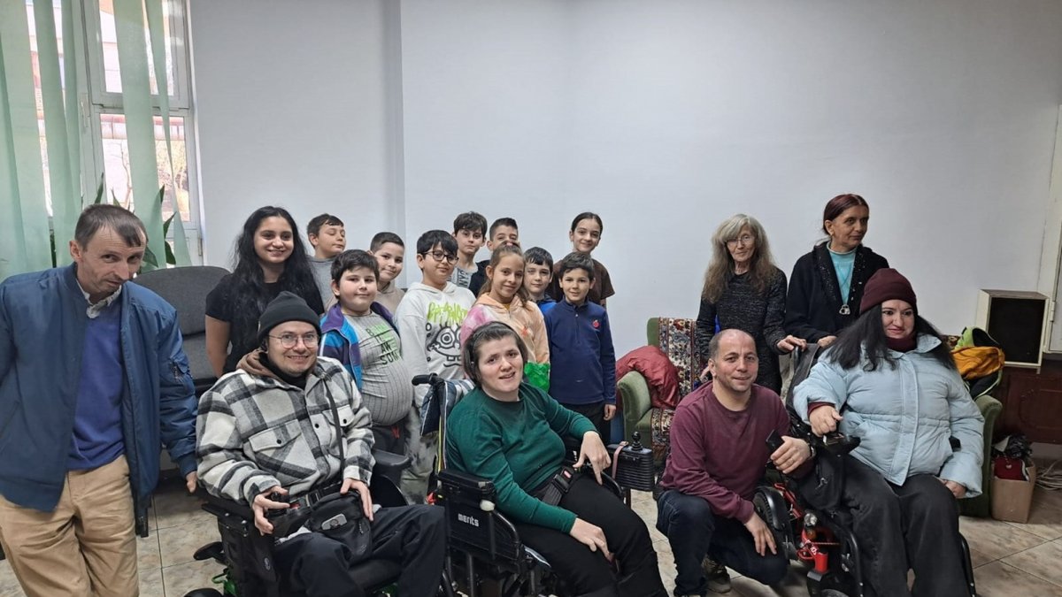 „Mărțișorul prieteniei”, activități educativ-creative la Deva