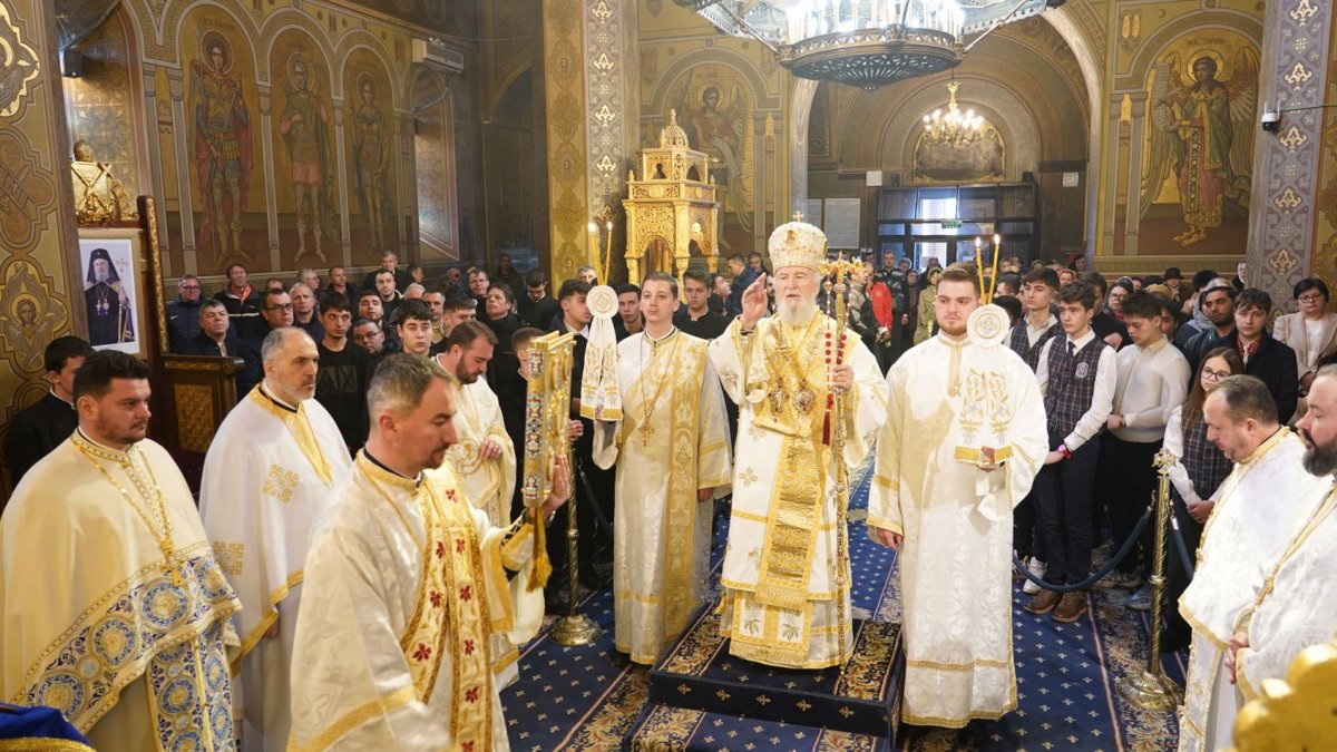 Popasuri de rugăciune și de evidențiere a cinstirii sfintelor icoane