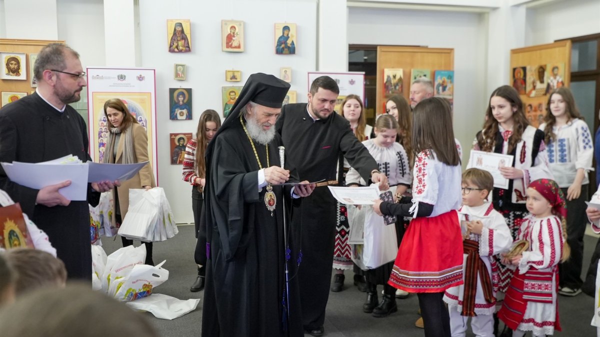 Procesiune și expoziție cu icoane la Galați