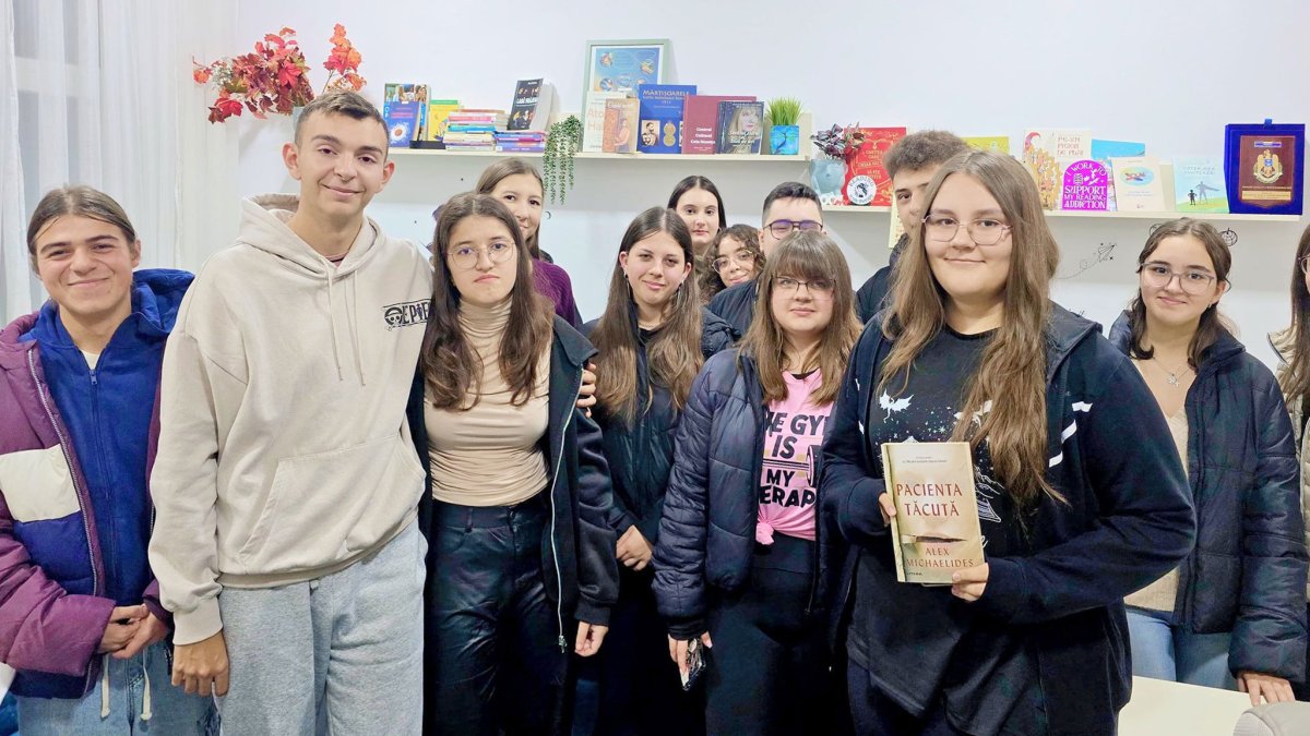 La un liceu de lângă Iași, copiii s-au molipsit de bucuria lecturii