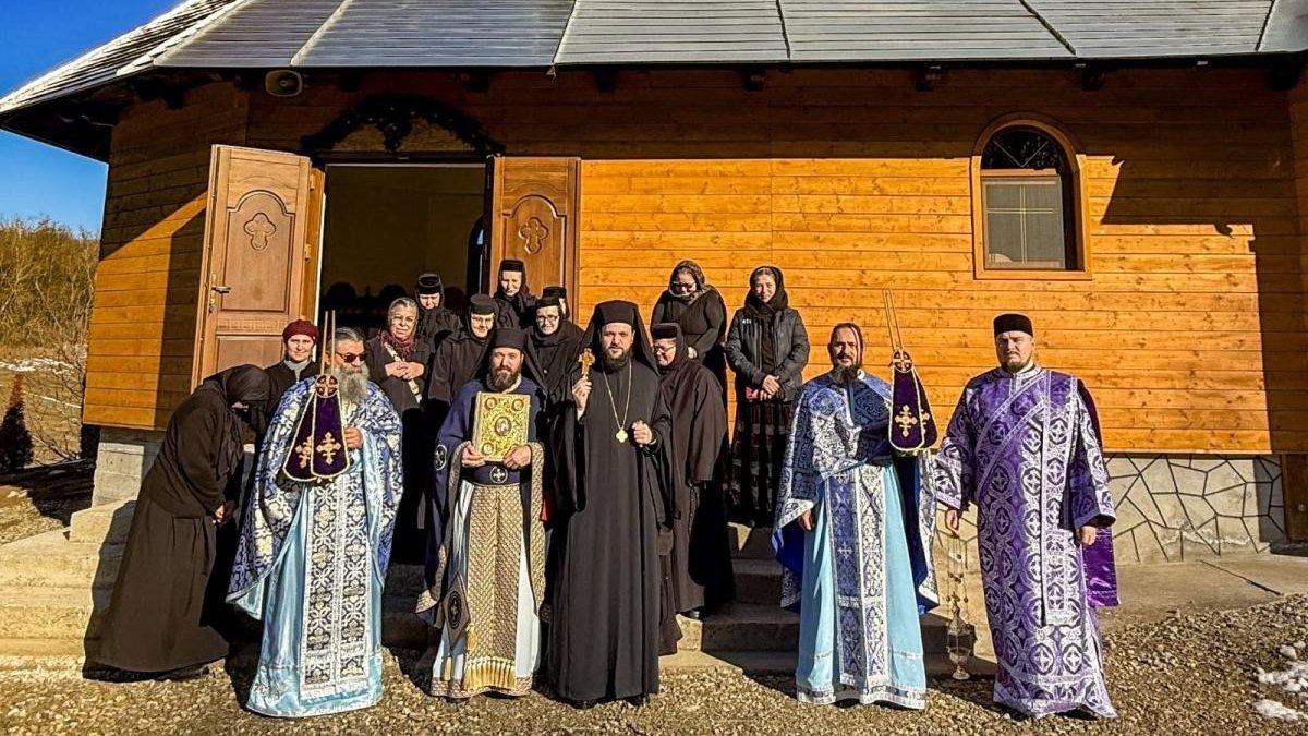 Slujire arhierească la Schitul „Sfânta Împărăteasă Olga și Sfântul Cuvios Daniil Sihastrul”