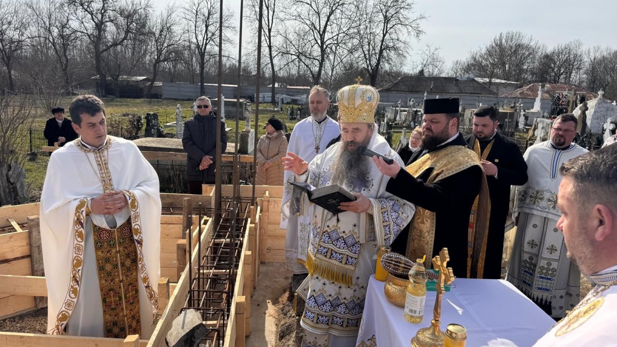 Piatră de temelie pentru o nouă biserică din Teleorman