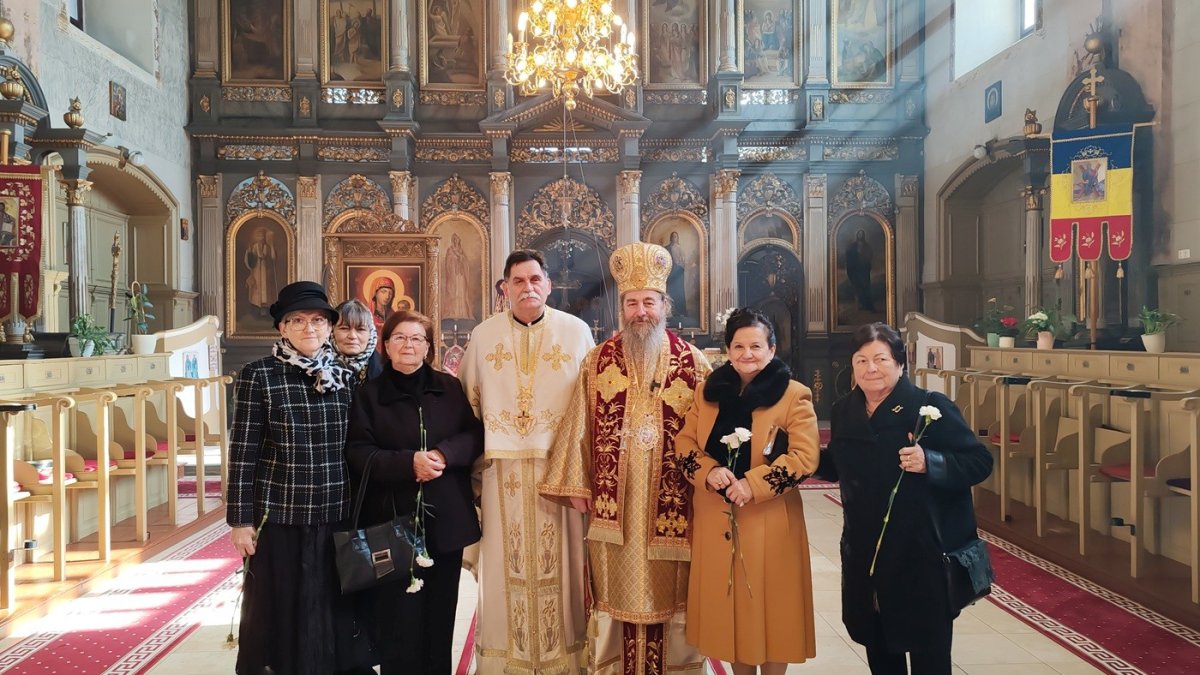 Liturghie arhierească la Catedrala din Giula