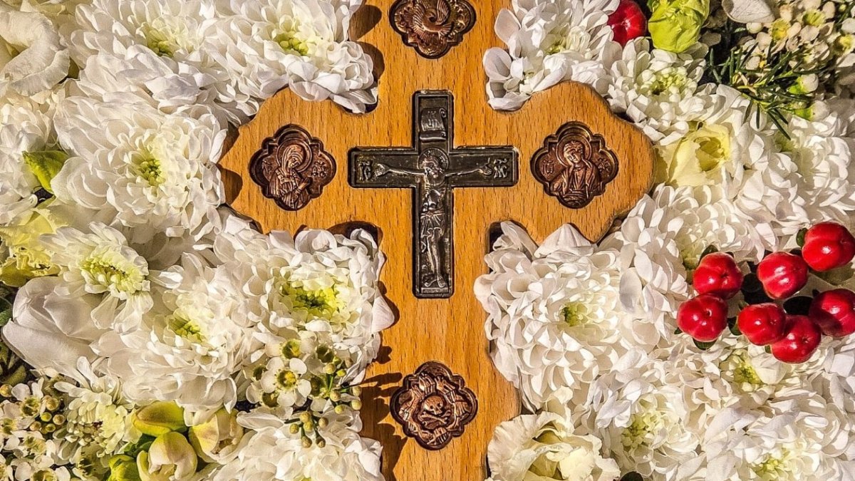 Lumina Crucii în mijlocul Postului Mare