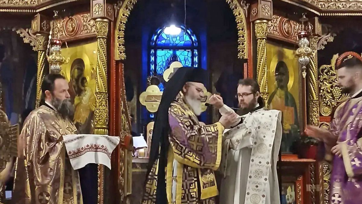 Hirotonie la Catedrala Episcopală din Huși