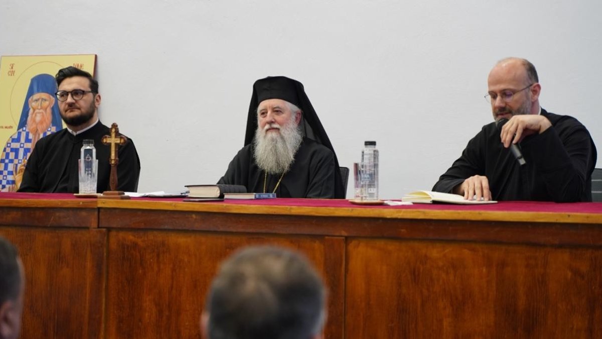 Preasfințitul Părinte Samuel Bistrițeanul, la conferinţa ASCOR de la Alba Iulia