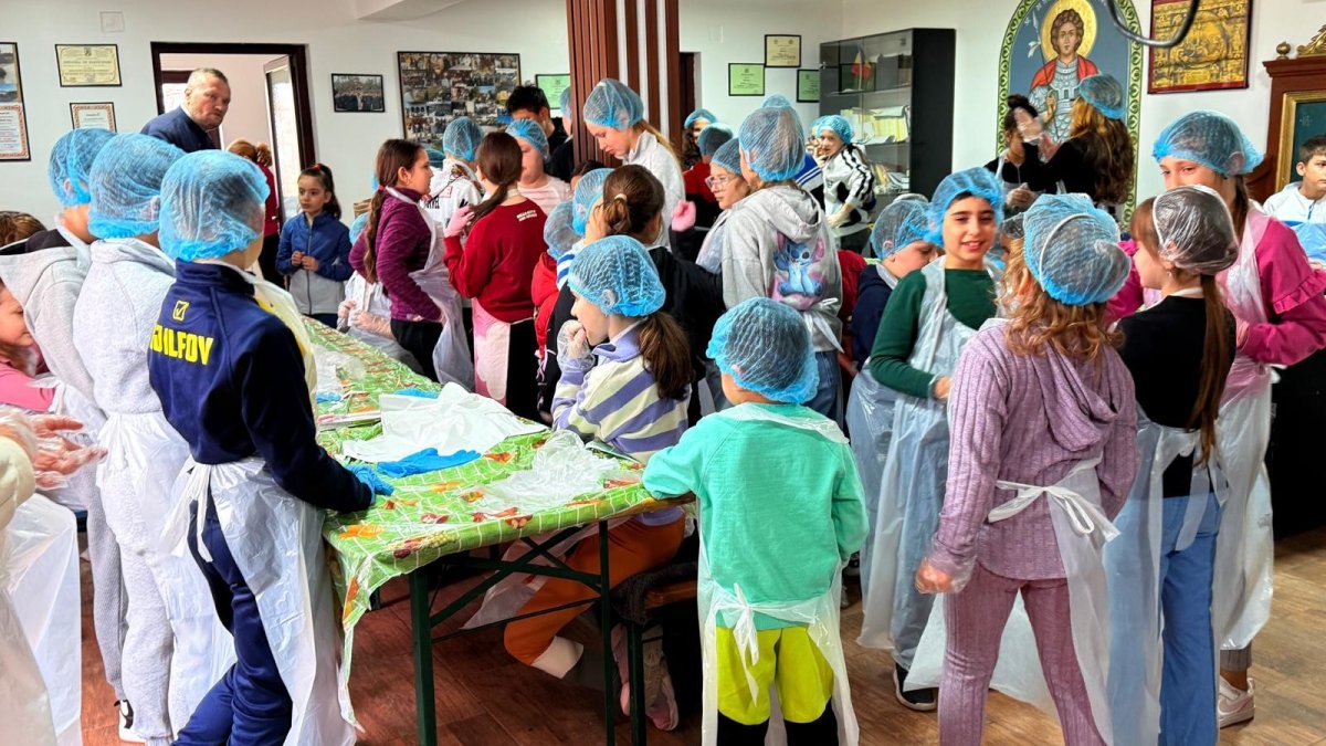 Peste 70 de copii au participat la un atelier de gătit