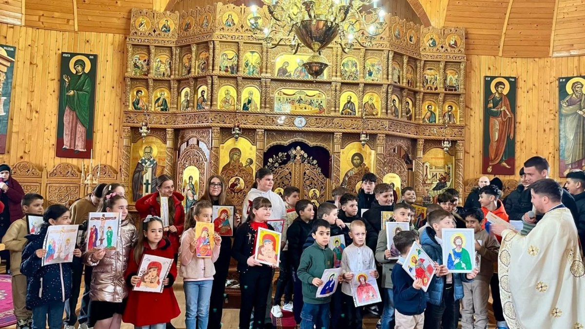 De la firul de mărțișor  la lumina Învierii