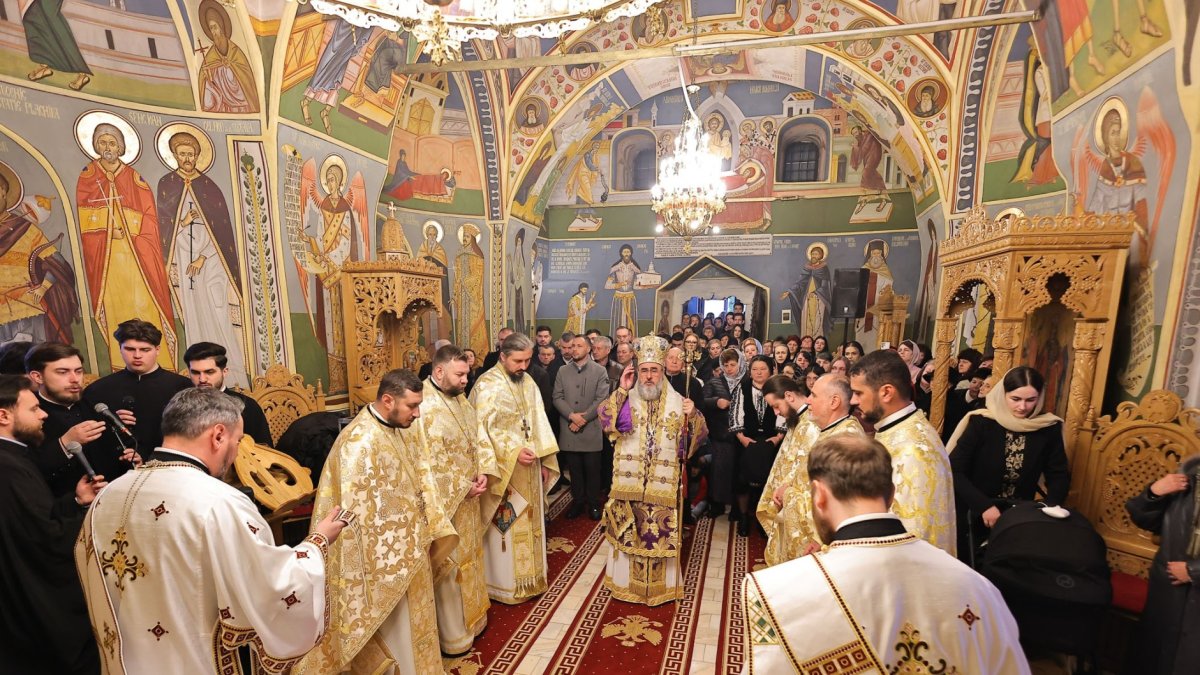 Înnoire și binecuvântare la Parohia „Sfântul Gheorghe” din Odobești