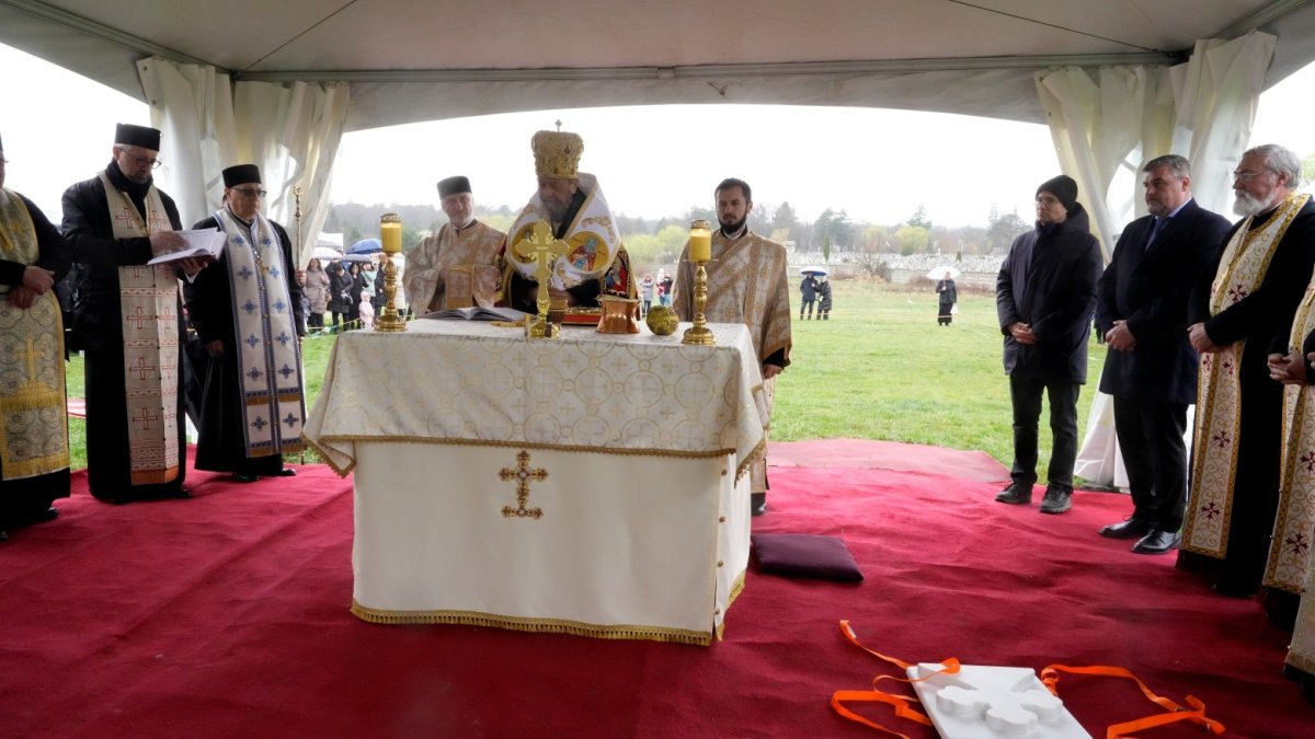 Piatră de temelie pentru noua biserică din Cisnădie‑Cartierul Arhitecţilor