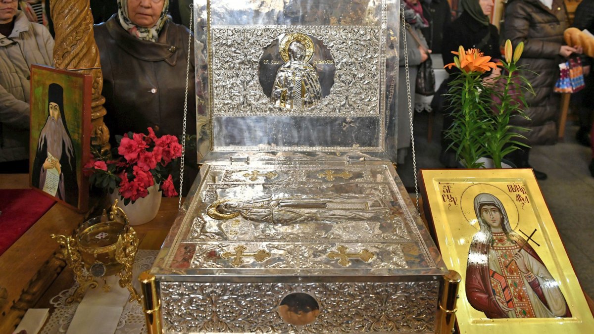 Prezența sfințitoare a moaștelor Sfintei Olimpiada