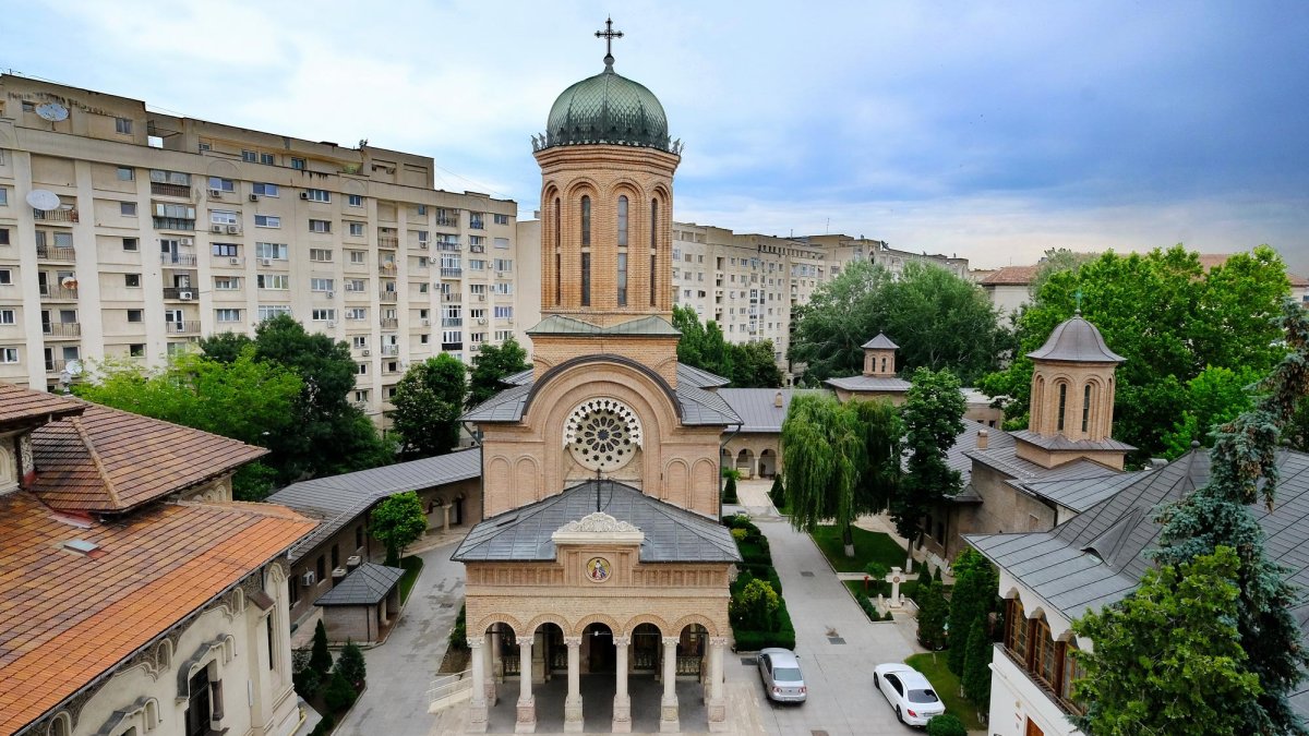 Popas de rugăciune și slujire arhierească la Mănăstirea Antim din Capitală