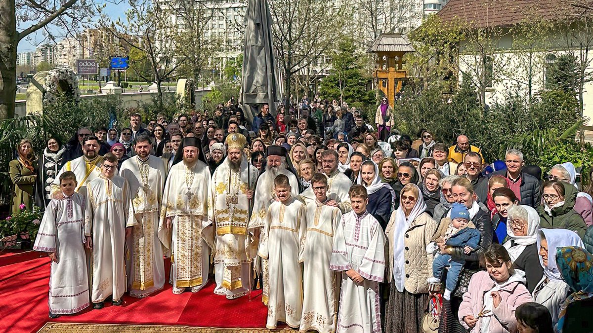 Praznicul Învierii Domnului, hramul Paraclisului Catedralei Naționale