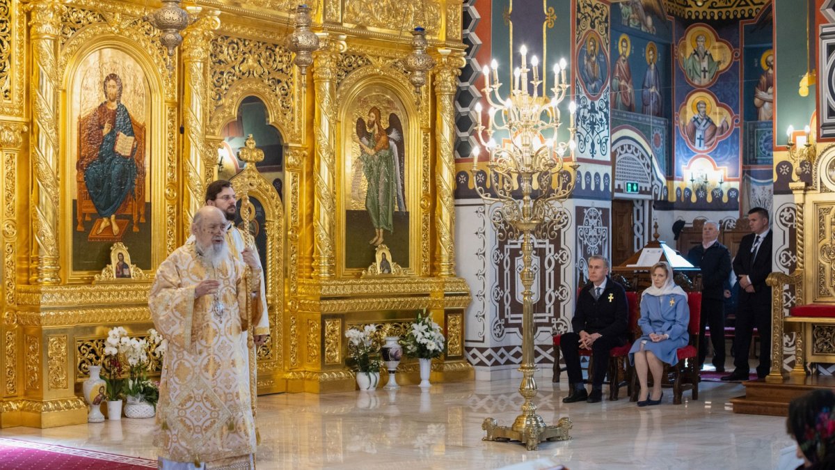 Lumina Învierii pentru credincioșii arădeni 