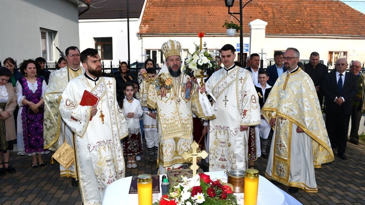 Binecuvântarea lucrărilor la biserica din Bolvașnița