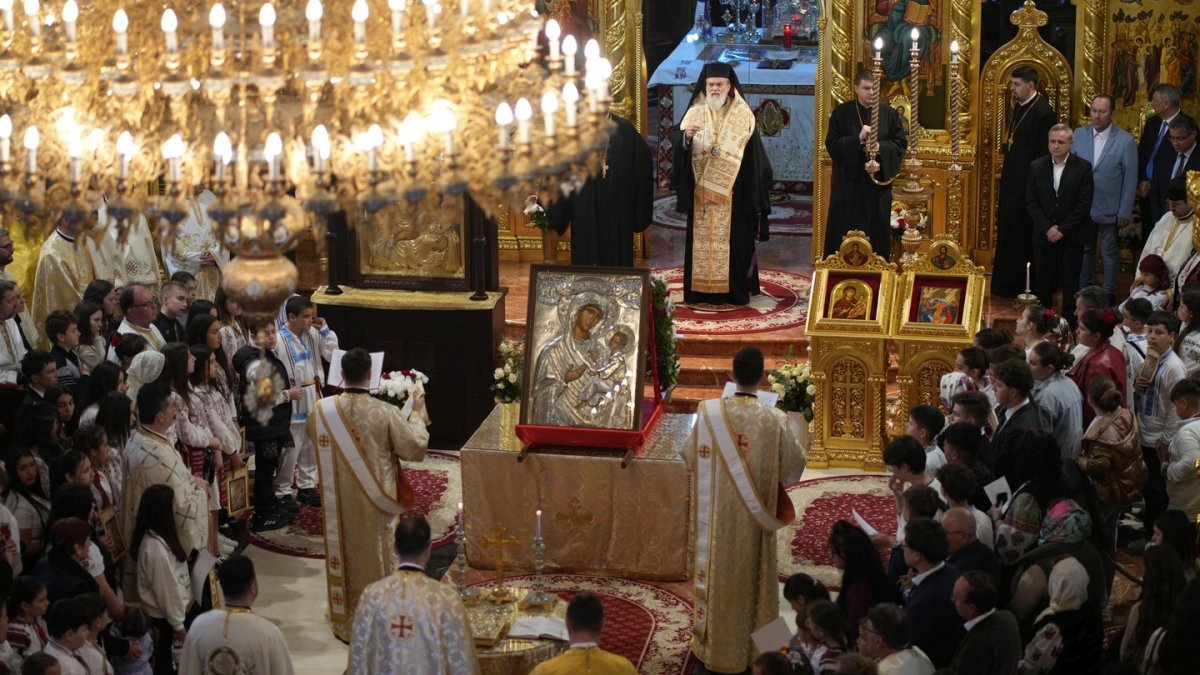 Icoana de la Sihla a Maicii Domnului adusă la Slobozia