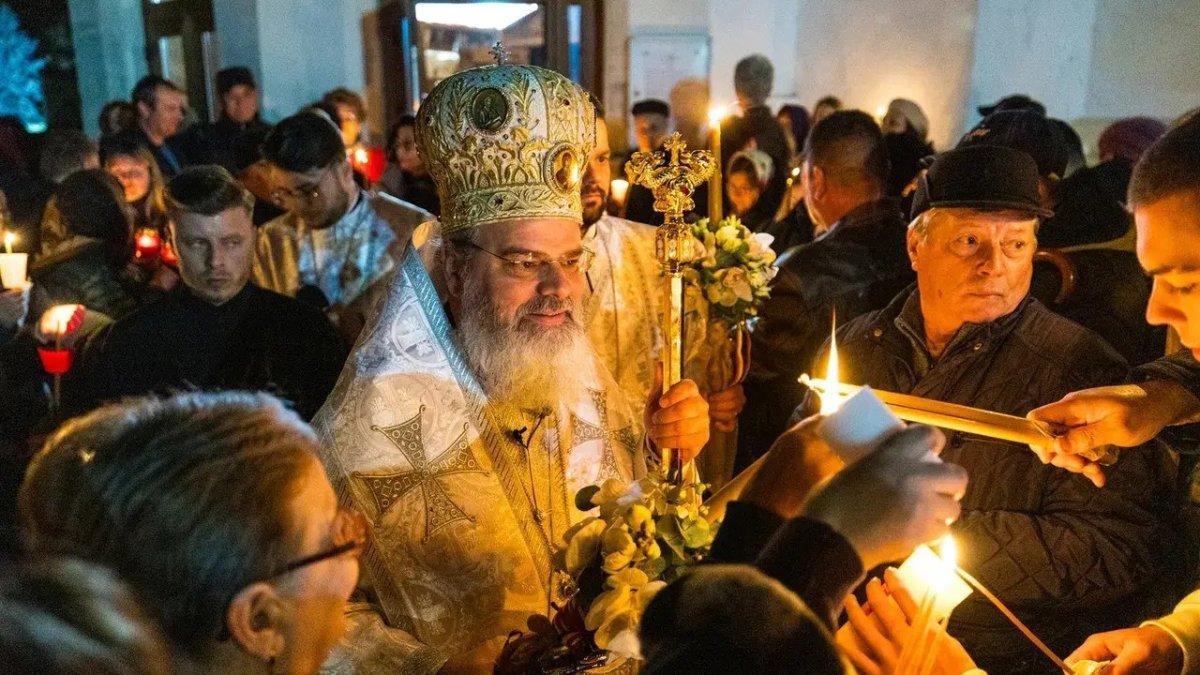 Învierea Domnului la Catedrala Episcopală din Huşi