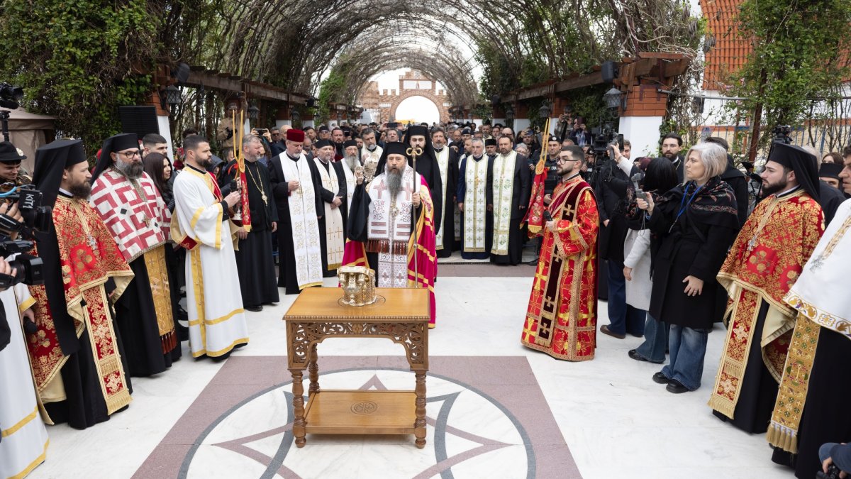Capul Sfântului Mare Mucenic Gheorghe la Mănăstirea Pantocrator