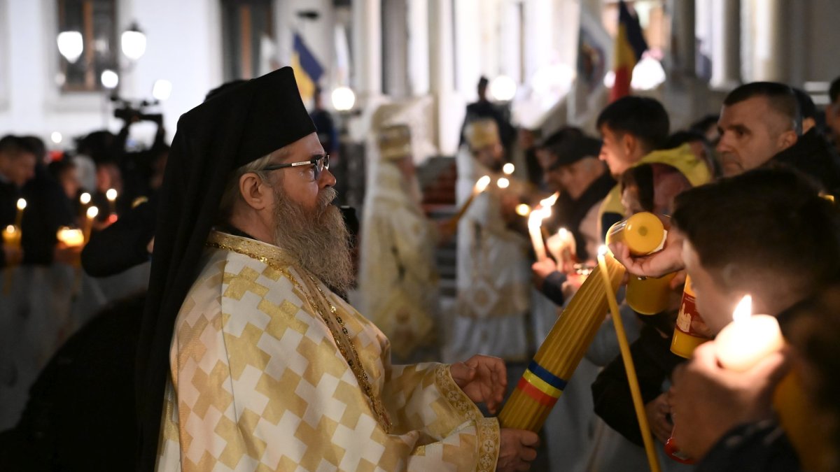 Hristos, înviind din morţi, ne-a eliberat de teama morţii